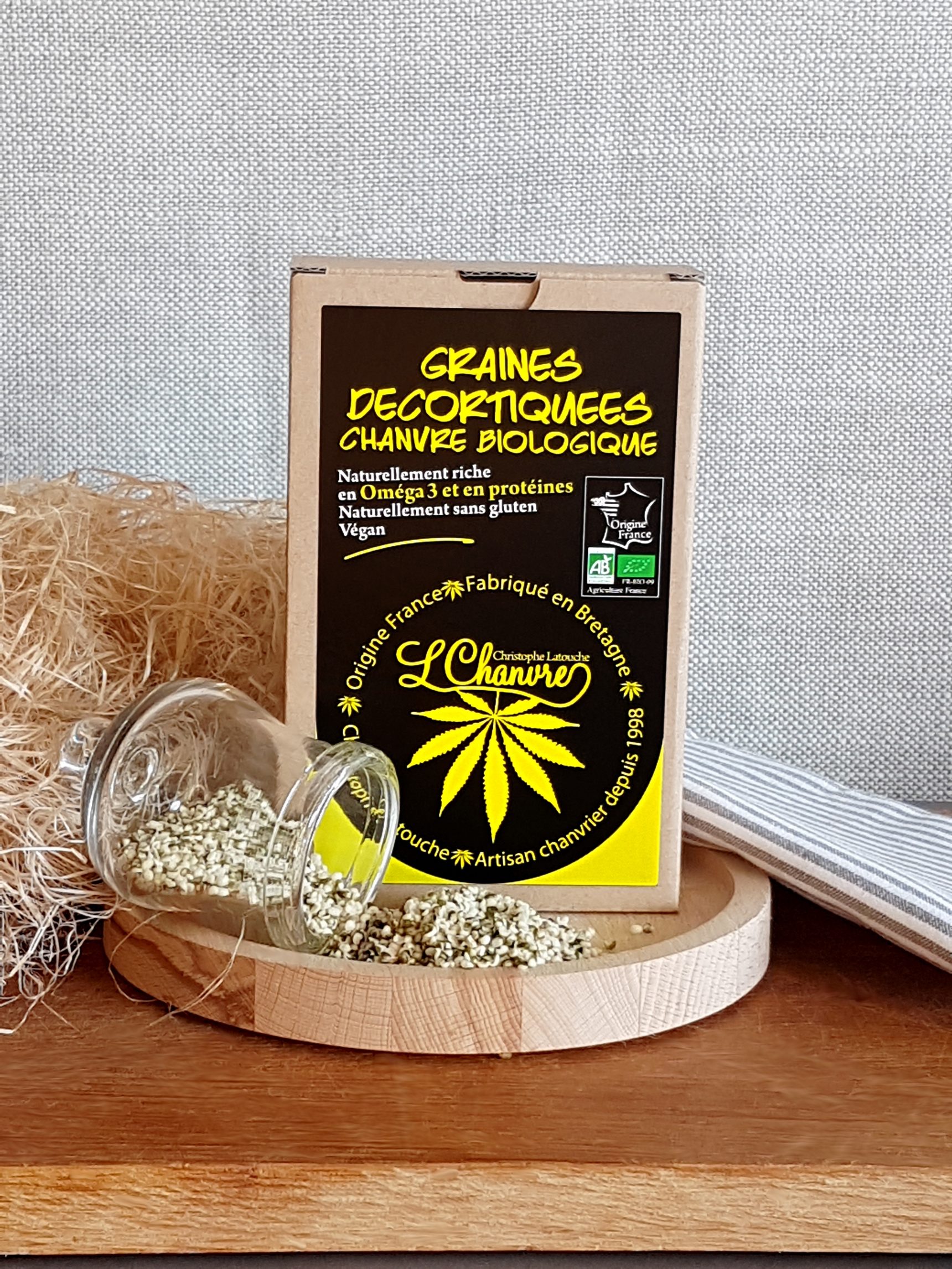 Graines de chanvre décortiquées biologiques - L' Chanvre : spécialiste du  chanvre biologique