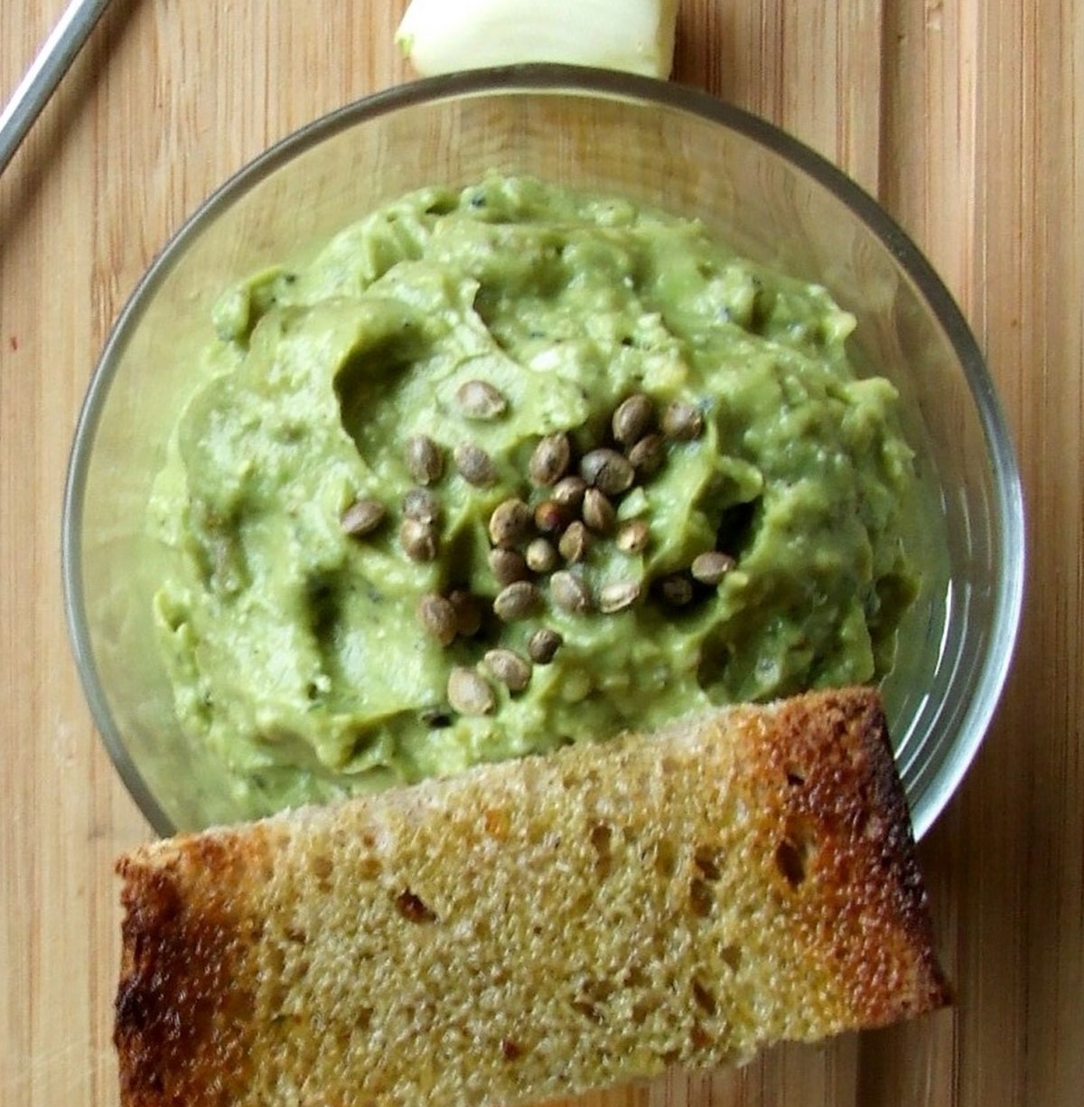 Guacamole au chanvre