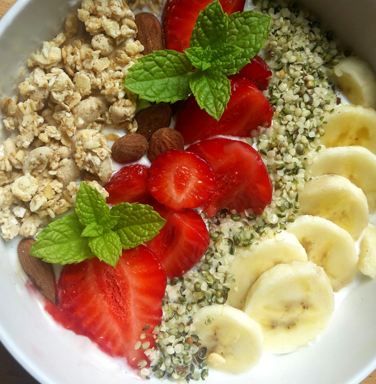 Smoothie bowl chanvre et fruits